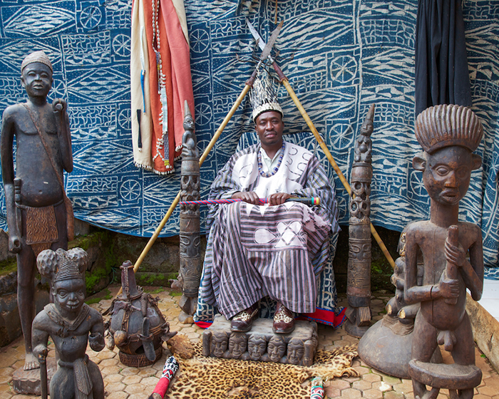 Les Symboles de Pouvoir chez les Bamiléké : Une Analyse