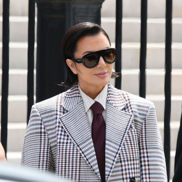 Kris Jenner : Le Carré Wavy qui Fait Sensation !