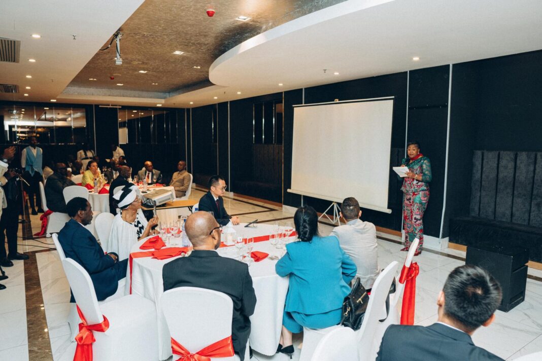 Hommage à Lumumba : Suminwa appelle à l’engagement