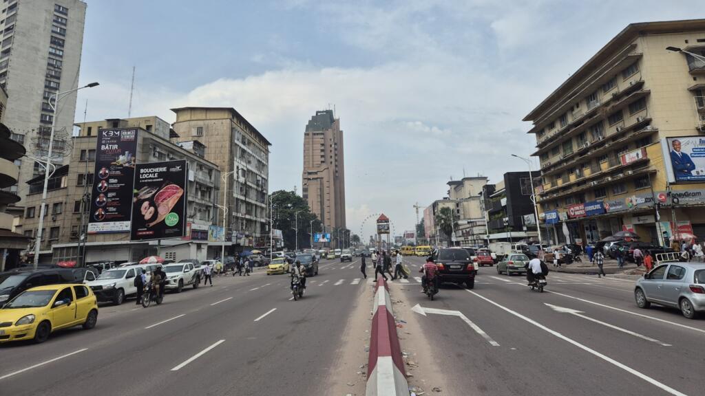 Réhabilitation des Routes à Kinshasa: Enjeux et Perspectives
