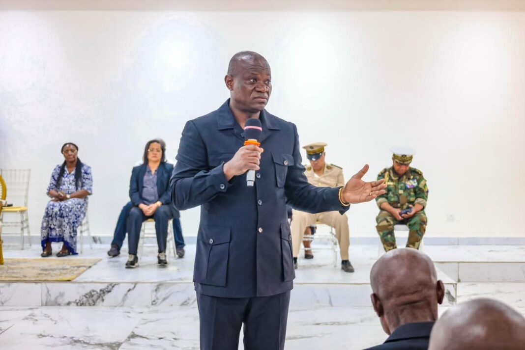 Le Président de la République en visite officielle à Akiéni