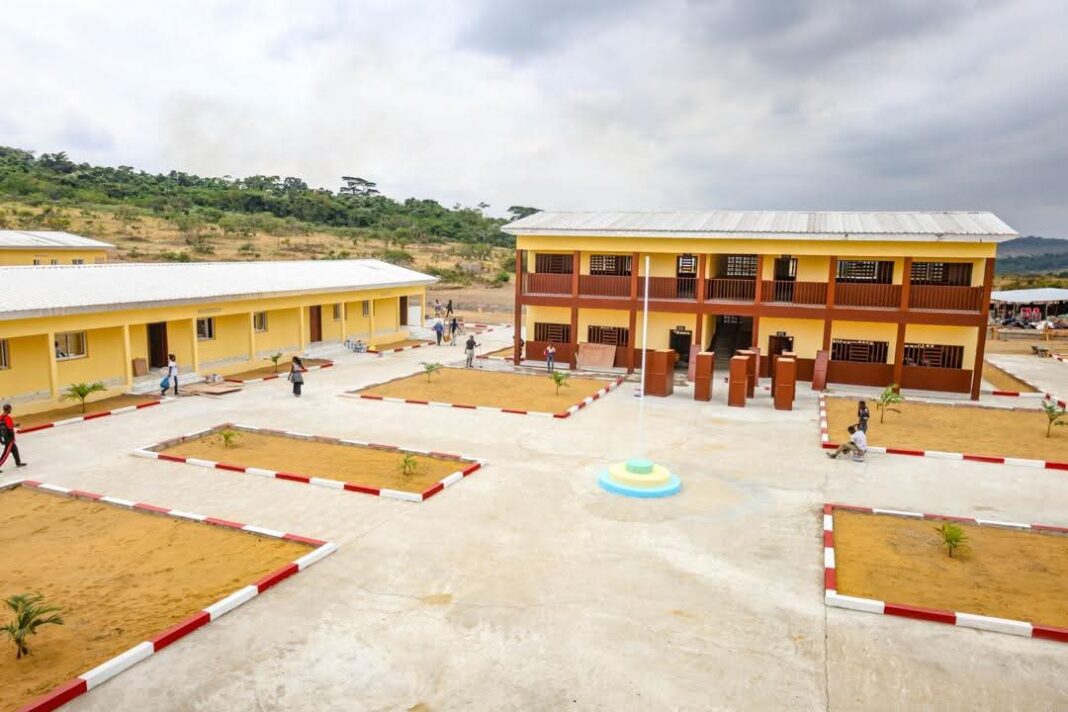 Le Président Oligui inaugure deux infrastructures à Onga