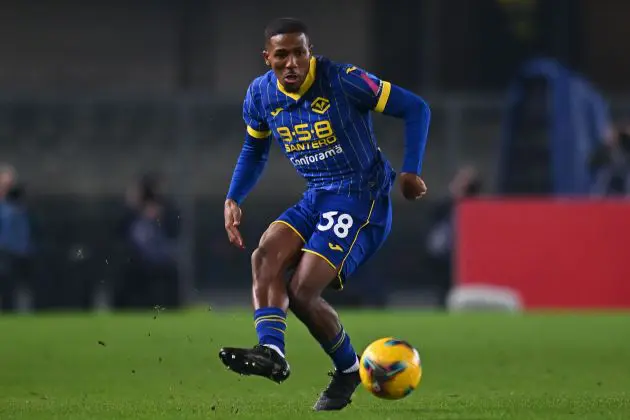 Nottingham forest cible Jackson Tchatchoua.