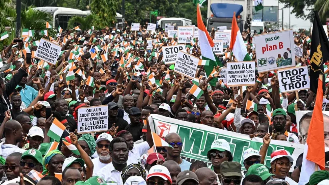 Marche pacifique en Côte d’Ivoire : espoirs et enjeux