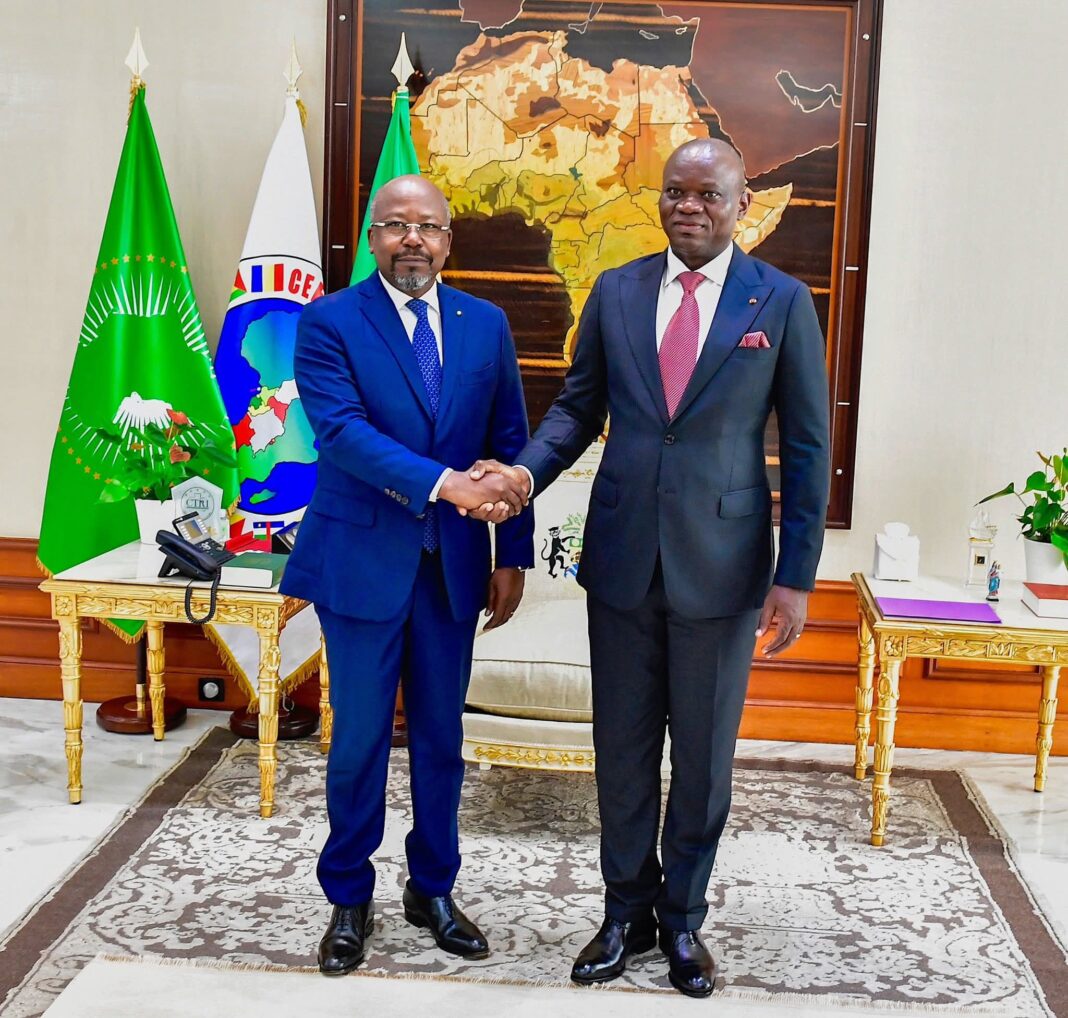 Gabon : Bilie-By-Nzé reçu par le Président de la République