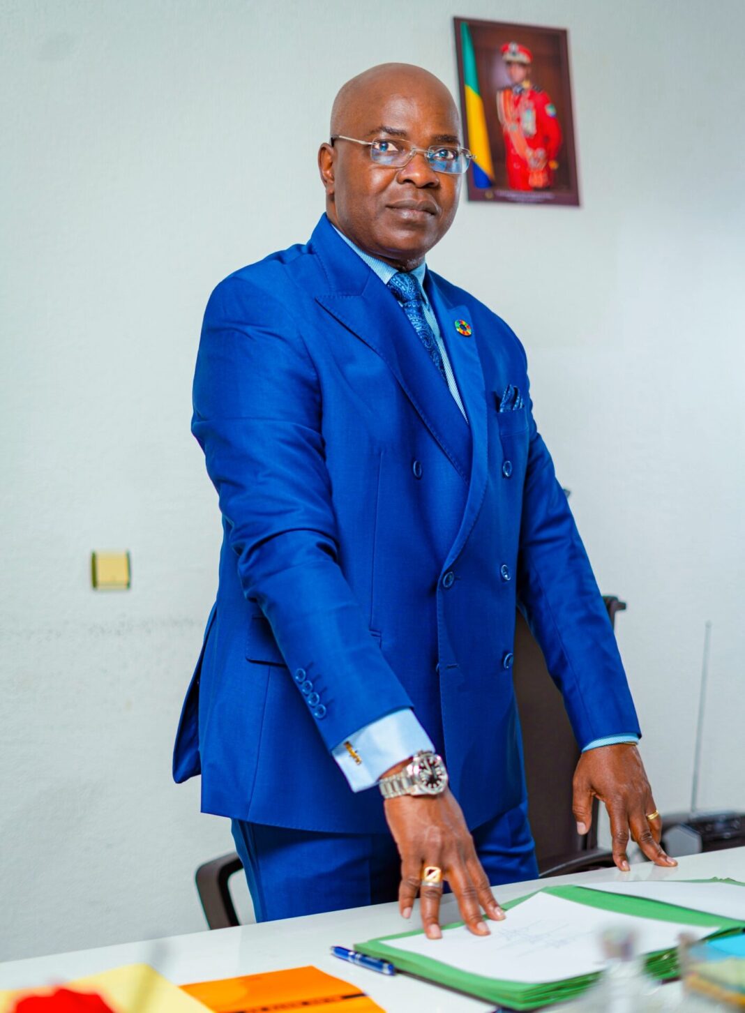 Yves Fernand Manfoumbi lance la « Renaissance de la Dola »