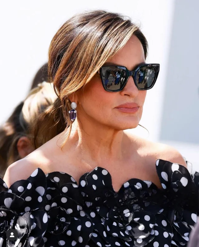 La raie sur le côté : le comeback audacieux!