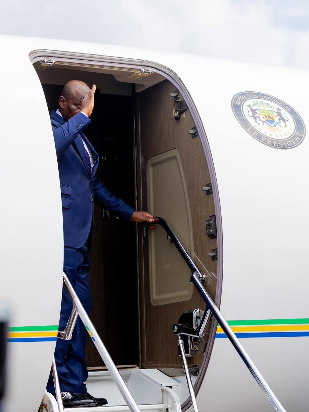 Le Chef de l’Etat s’est envolé pour Abidjan cet après-midi !