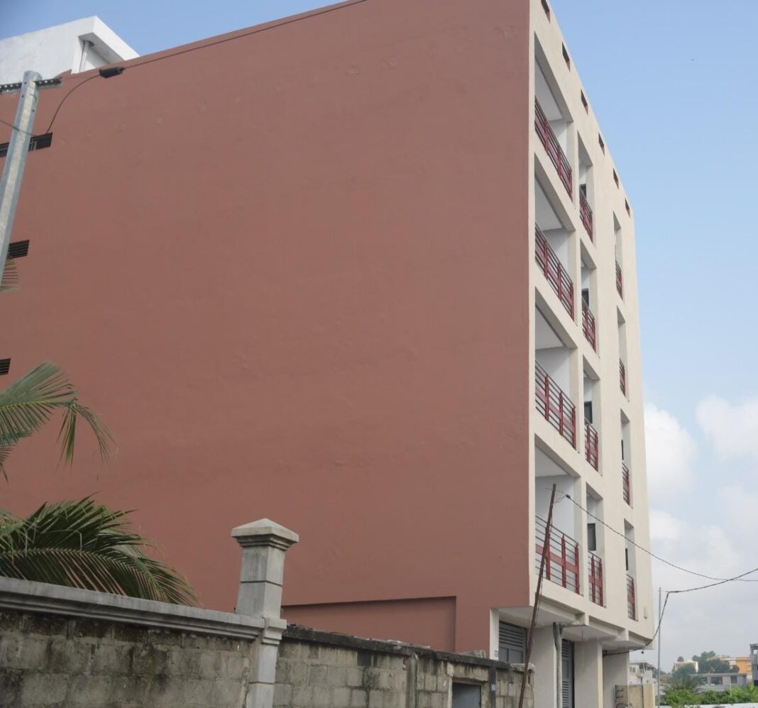 Abatta sous tension face aux constructions illégales