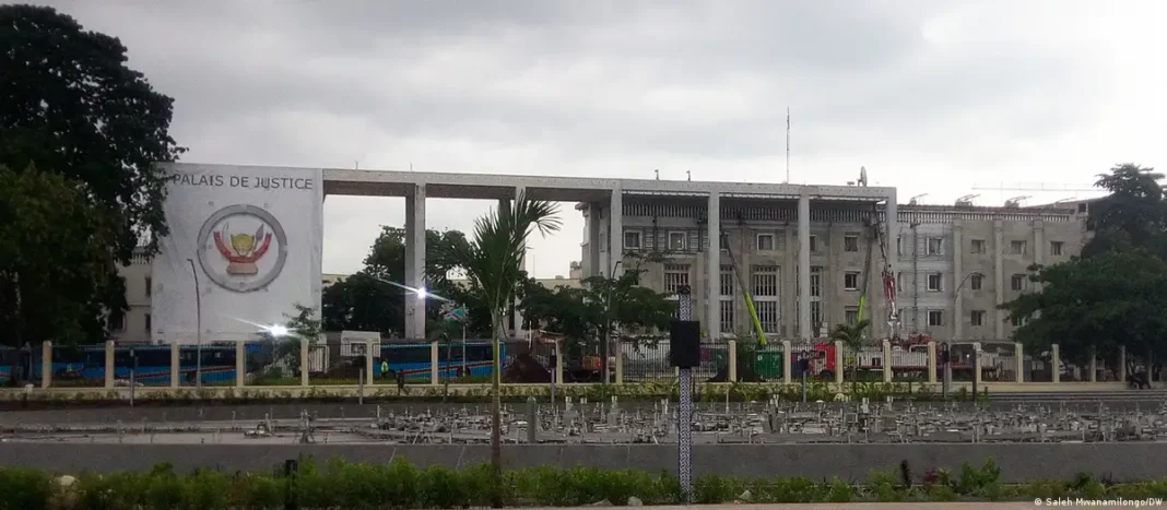 Appel urgent à supprimer le Conseil national de cyberdéfense