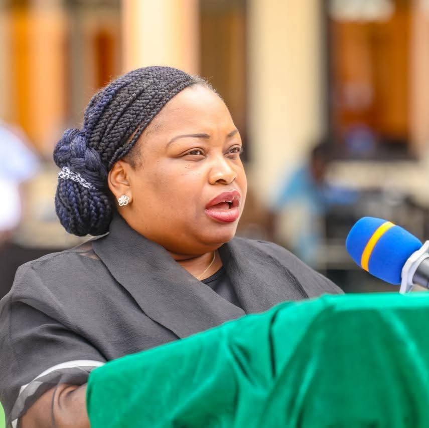 Camélia Ntoutoume-Leclercq : retour au cœur de la crise !