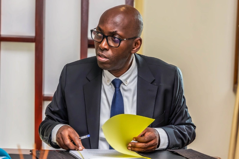 Augustin Émane impose une nouvelle doctrine sécuritaire dans les tribunaux Augustin Émane impose une nouvelle doctrine sécuritaire dans les tribunaux